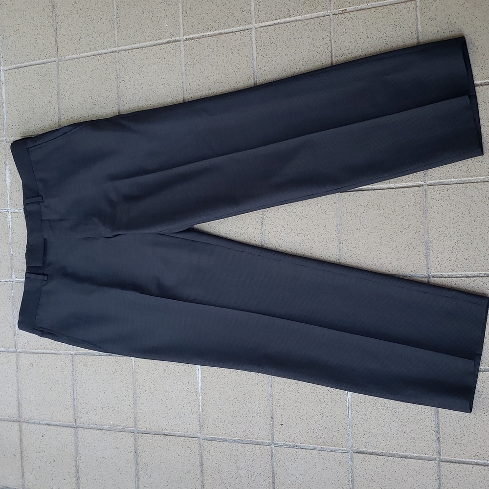 Men's Gray Hugo Boss Dress Pants Size 32" Waist X 29" Inseam Length